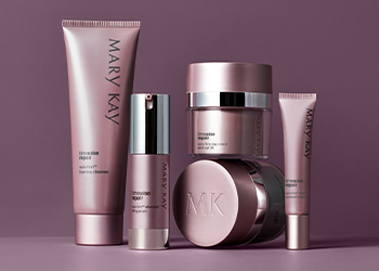 Набір TimeWise Repair® Volu-Firm® на фіолетово-сірому тлі