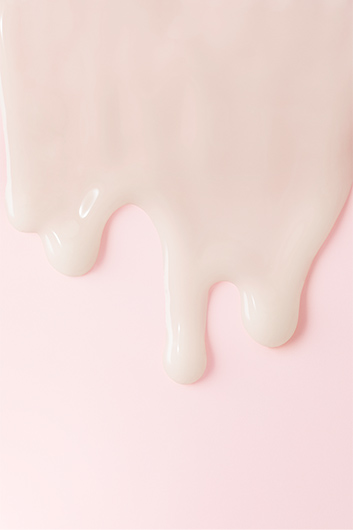 TimeWise® Replenishing Serum C+E product on pink background